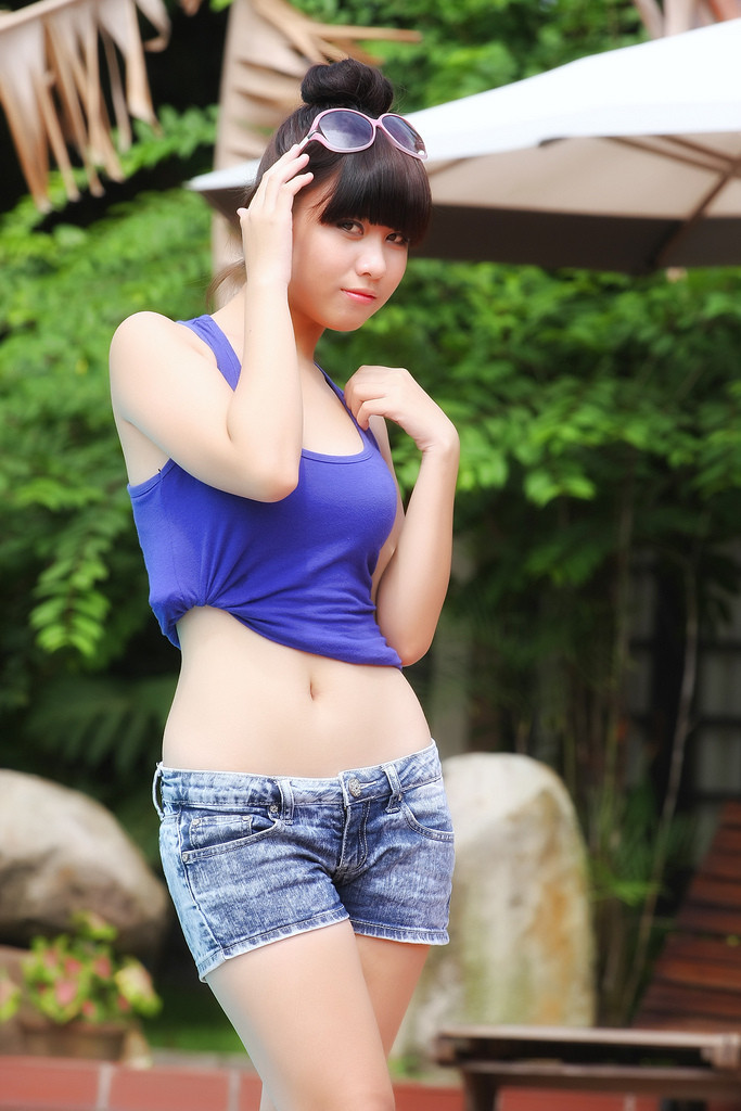 蘑菇视频绿巨人